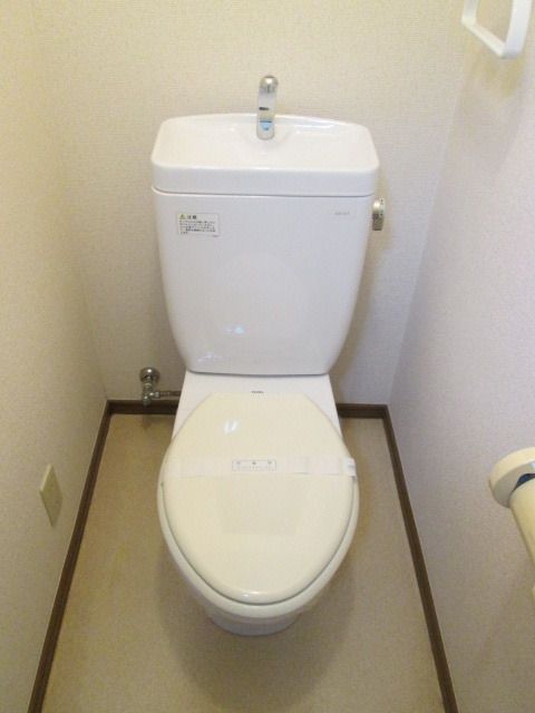 東急池上線 石川台駅 徒歩7分 3階建 築27年のトイレ写真