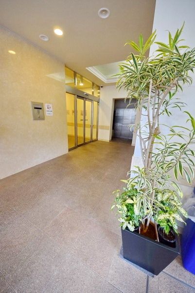 ＪＲ総武線 千葉駅 徒歩8分 15階建 築20年の外観写真