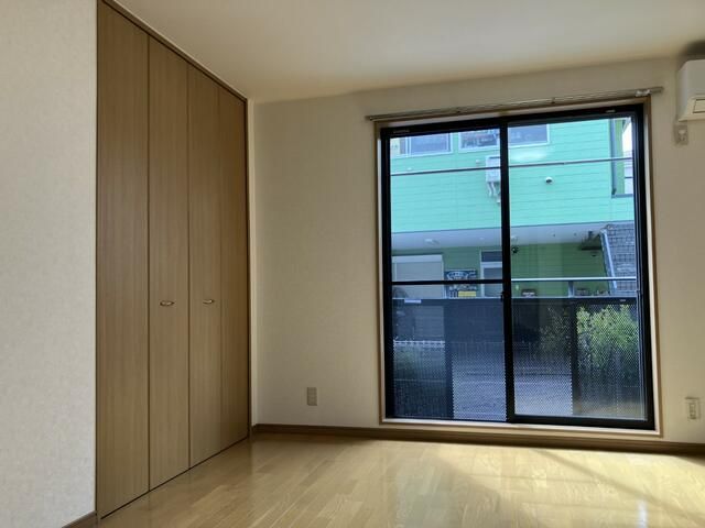 パレス小沢7の居間写真