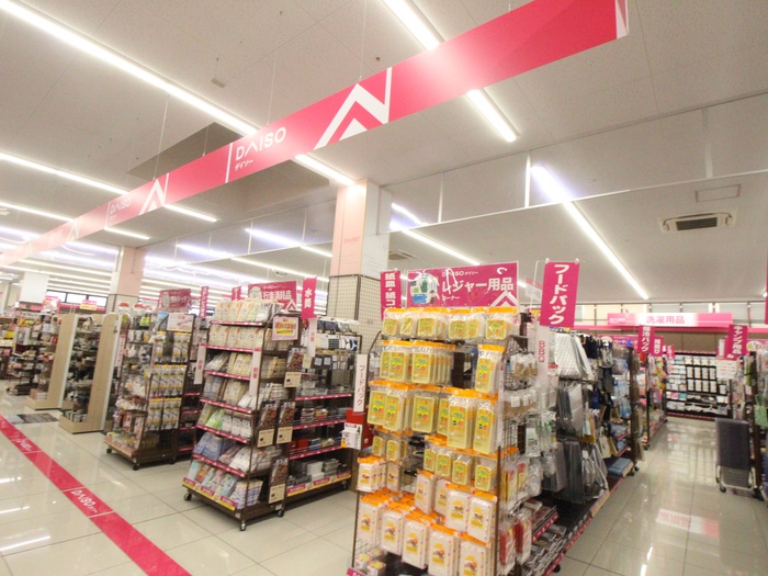 その他　Daiso　（エスポット内）（その他）まで569m