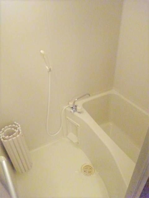 リアライズ掛川IIIの風呂写真