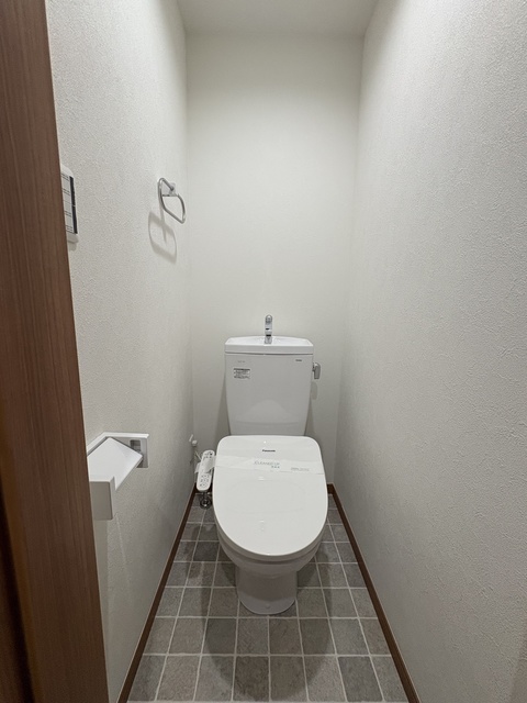 トイレ　別号室参考写真