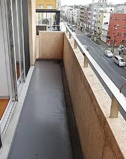バルコニー