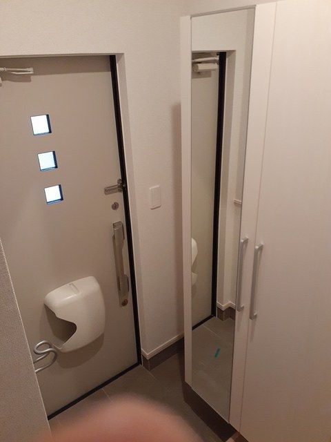 アウラ茂原 梅の玄関写真
