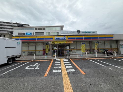 コンビニ　ミニストップ豊中少路店（コンビニ）まで332m