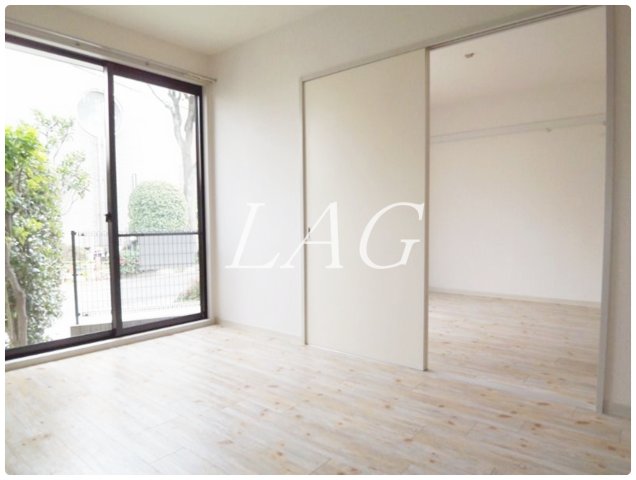 居室・リビング　洋室のお部屋です。