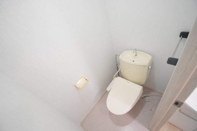 トイレ　同物件別部屋参考写真です。