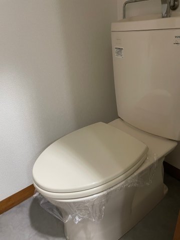 城東区関目2丁目貸家のトイレ写真