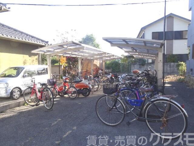 その他共有部分　屋根付き駐輪場