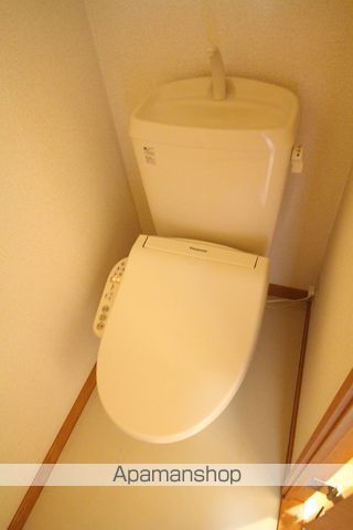 レオパレスアデッソIのトイレ写真