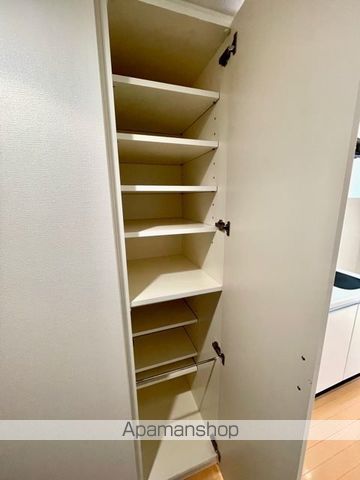 コンビニ　セブンイレブン（コンビニ）まで566m