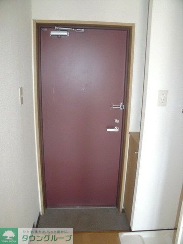 玄関　下駄箱付き玄関です
