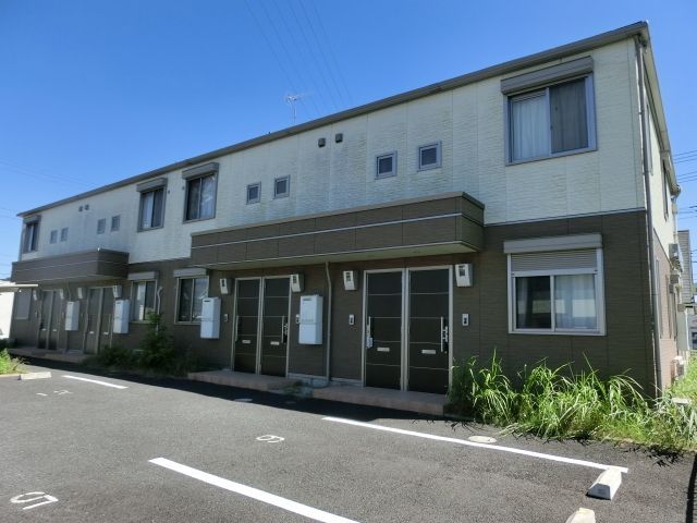 建物外観　2017年築。佐倉駅徒歩9分の立地
