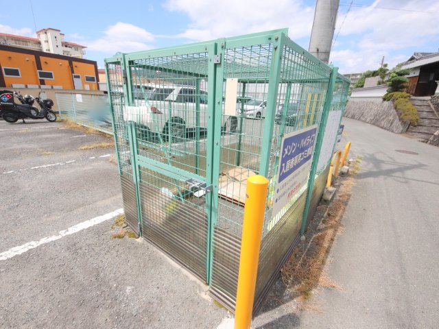 メゾン東生駒の外観写真