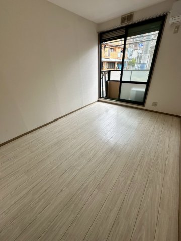 ハイツクレセントの居間写真