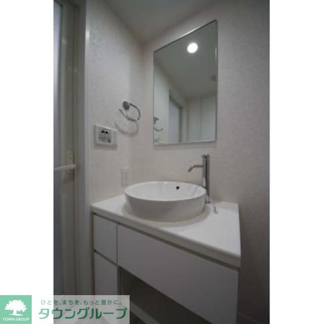 洗面設備　※写真は同タイプ住戸です。