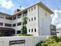 小学校　愛荘町立秦荘西小学校（小学校）まで481m