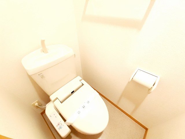 トイレ　トイレもきれいです
