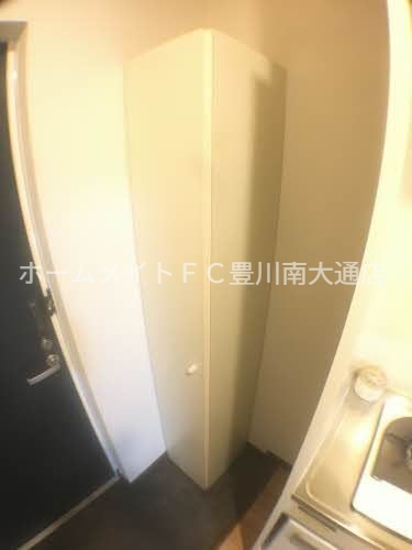 玄関　同型別部屋写真