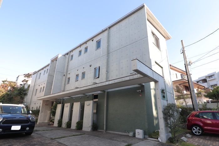 イーストヒルズ東山元町の外観写真
