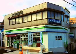 コンビニ　ファミリーマート神戸親和女子大学前店（コンビニ）まで311m