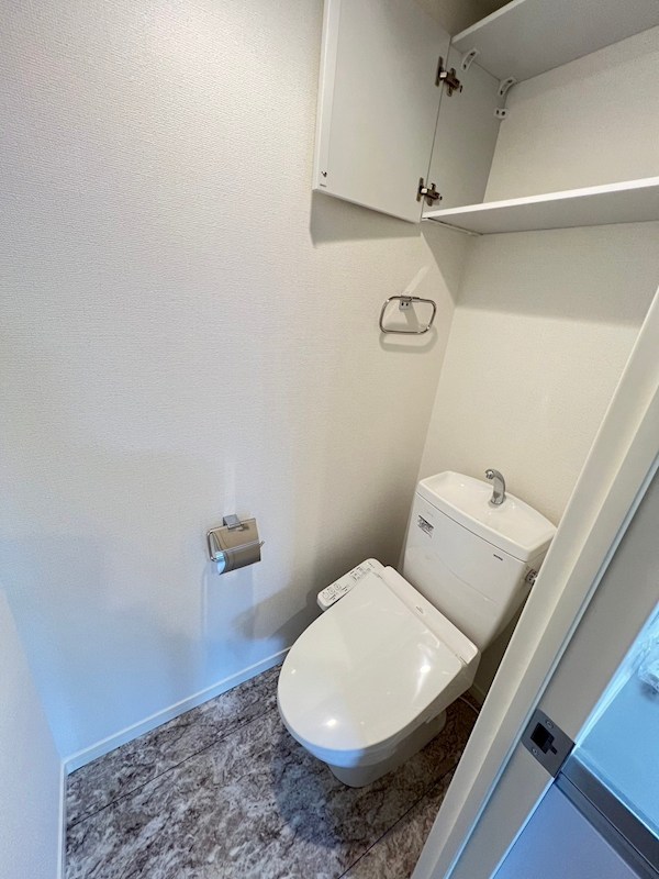 ESTATE PURE 新宿のトイレ写真