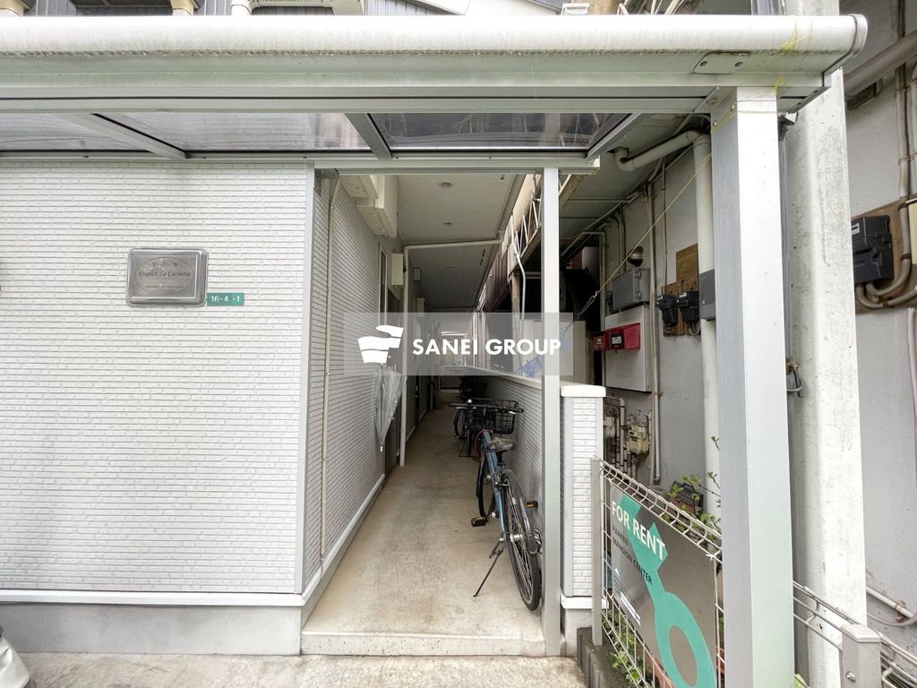 西武新宿線 新所沢駅 徒歩3分 2階建 築12年の外観写真