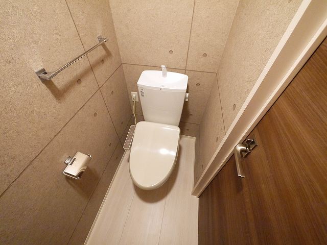 トイレ　清潔感のあるトイレです