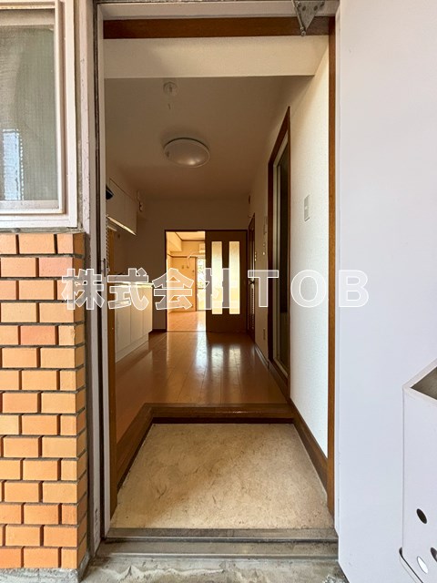 玄関　※別部屋同間取り参考写真※