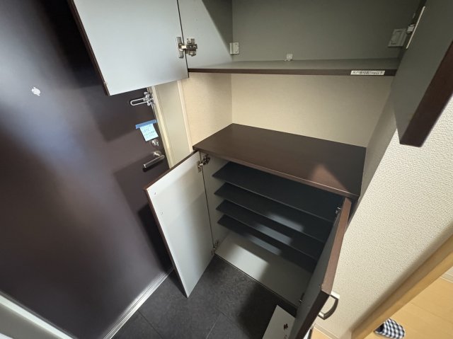 収納　同物件別部屋写真