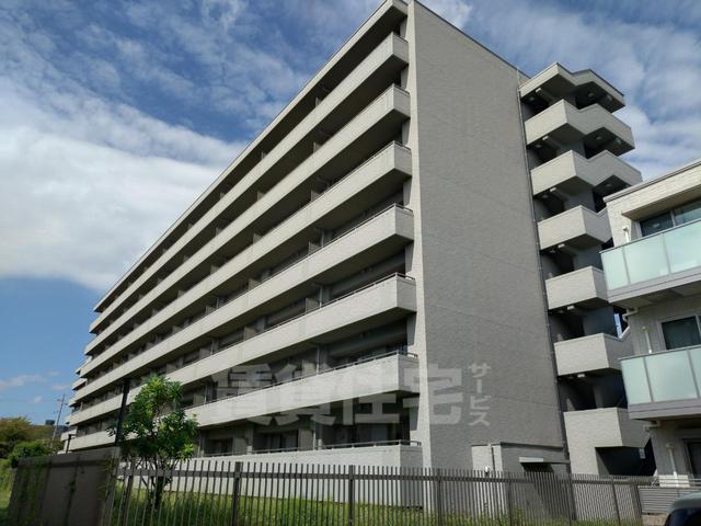 阪急京都線 富田駅 徒歩8分 築17年