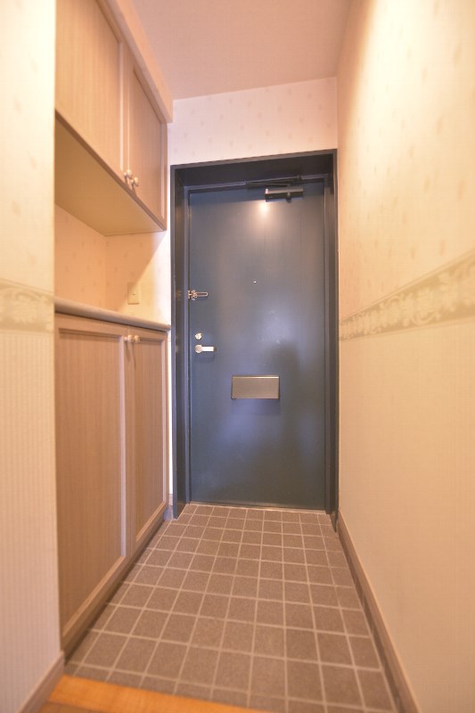 京成本線 京成西船駅 徒歩11分 6階建 築34年の玄関写真
