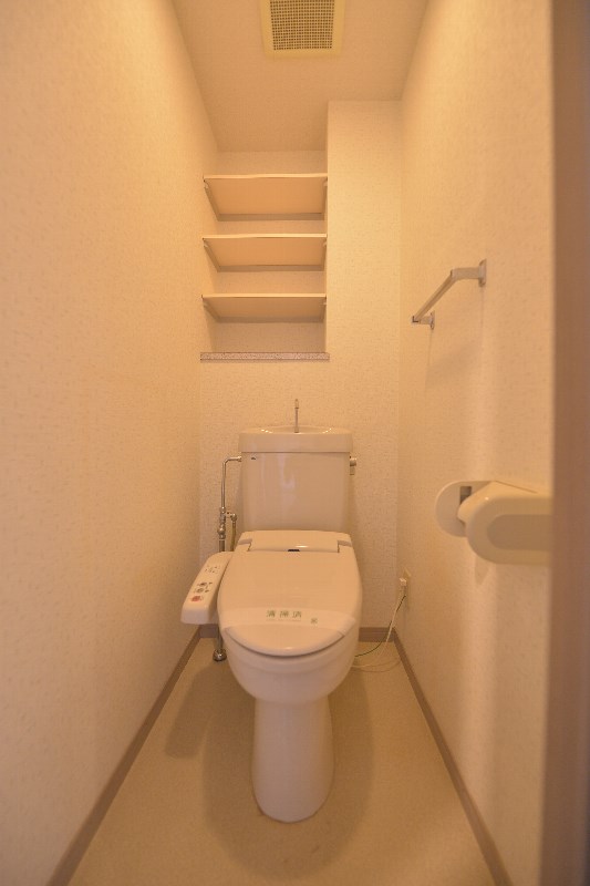 京成本線 京成西船駅 徒歩11分 6階建 築34年のトイレ写真