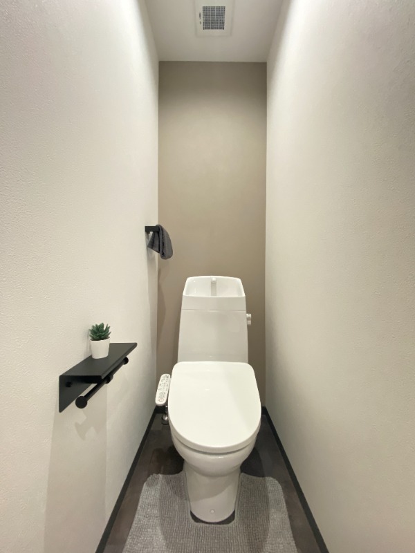 大阪市此花区梅香 ガレージハウスのトイレ写真