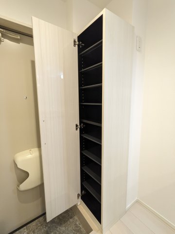 収納　シューズボックス