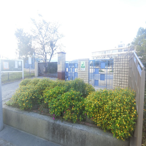 小学校　下関市立清末小学校（小学校）まで490m