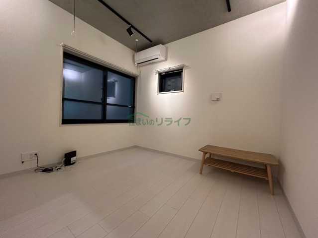 居室・リビング　別部屋1K　参考写真