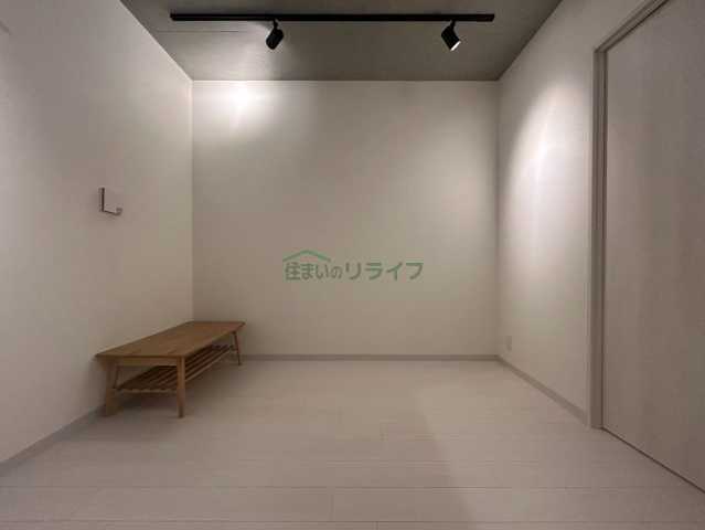 居室・リビング　別部屋1K　参考写真