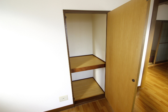 収納　※別部屋の写真です