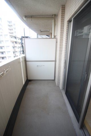 バルコニー　（別タイプ参考写真）コンシェリア駒込　北区田端4
