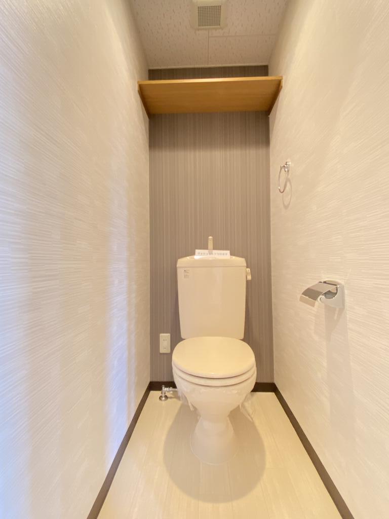 ＪＲ舞鶴線 西舞鶴駅 徒歩14分 3階建 築25年のトイレ写真