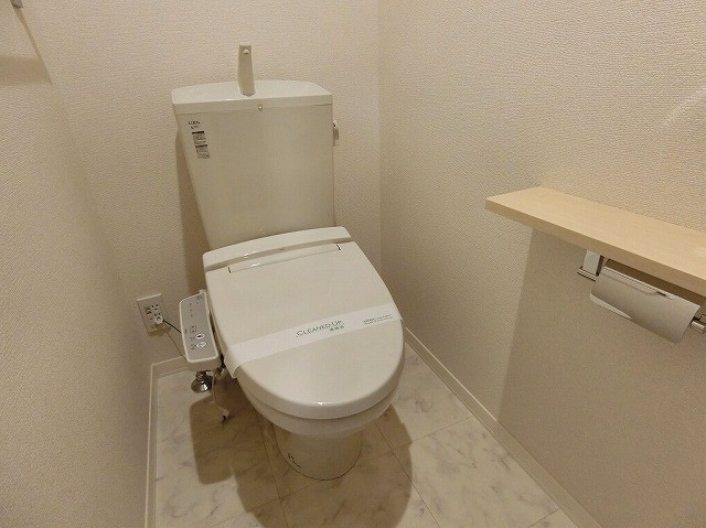 オーソネタウンハウス十番館のトイレ写真