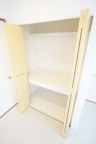 収納　※同物件・反転タイプの写真です。