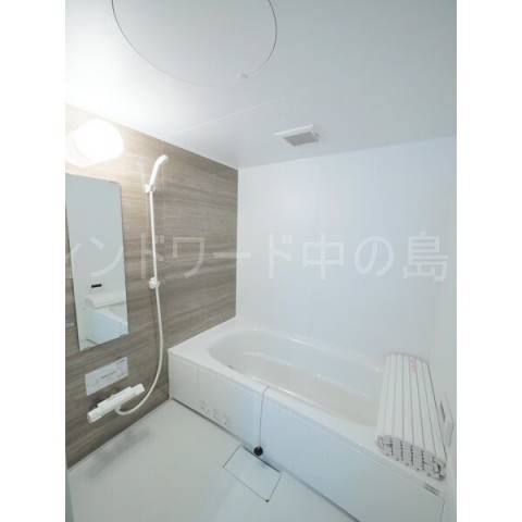 バス・シャワールーム　詳細は、ウィンドワード中の島店までご相談下さい。