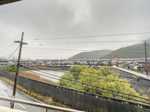眺望　掲載写真は同型の左右反転の部屋を掲載しております。仕様等が異