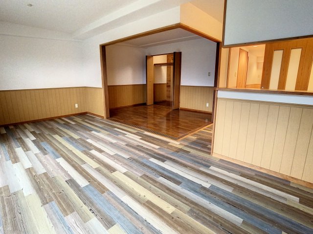 その他部屋・スペース　掲載写真は同型の左右反転の部屋を掲載しております。仕様等が異