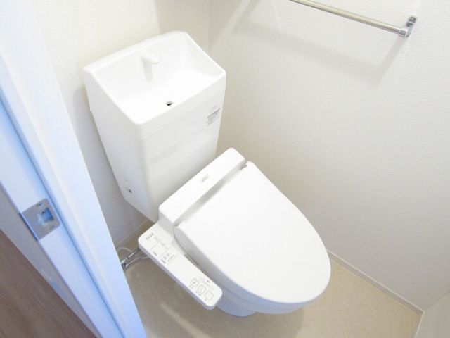湘南新宿ライン宇須 古河駅 徒歩39分 2階建 築11年のトイレ写真