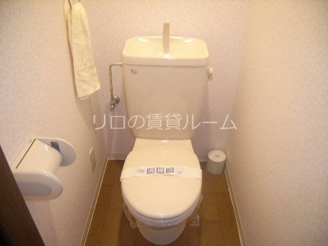 トイレ　別号室