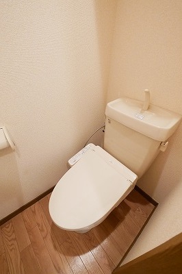 トイレ　ポールスター高田　104