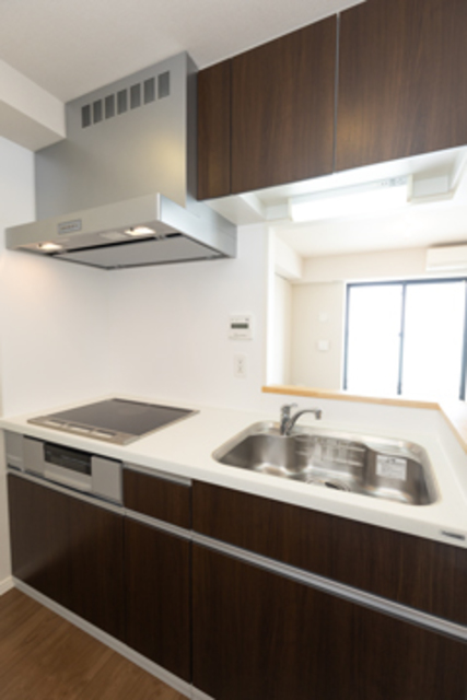 キッチン　※写真は同タイプ住戸です。
